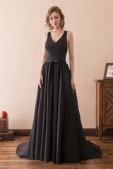 Indian Wedding Dress, A-Line Black V-neck Satin Backless Trail Prom Dresses