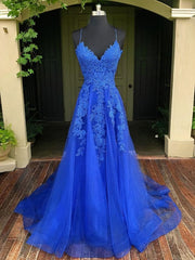 Prom Dresses Green Emerald, A-line V-neck Appliques Lace Sweep Train Tulle Dress