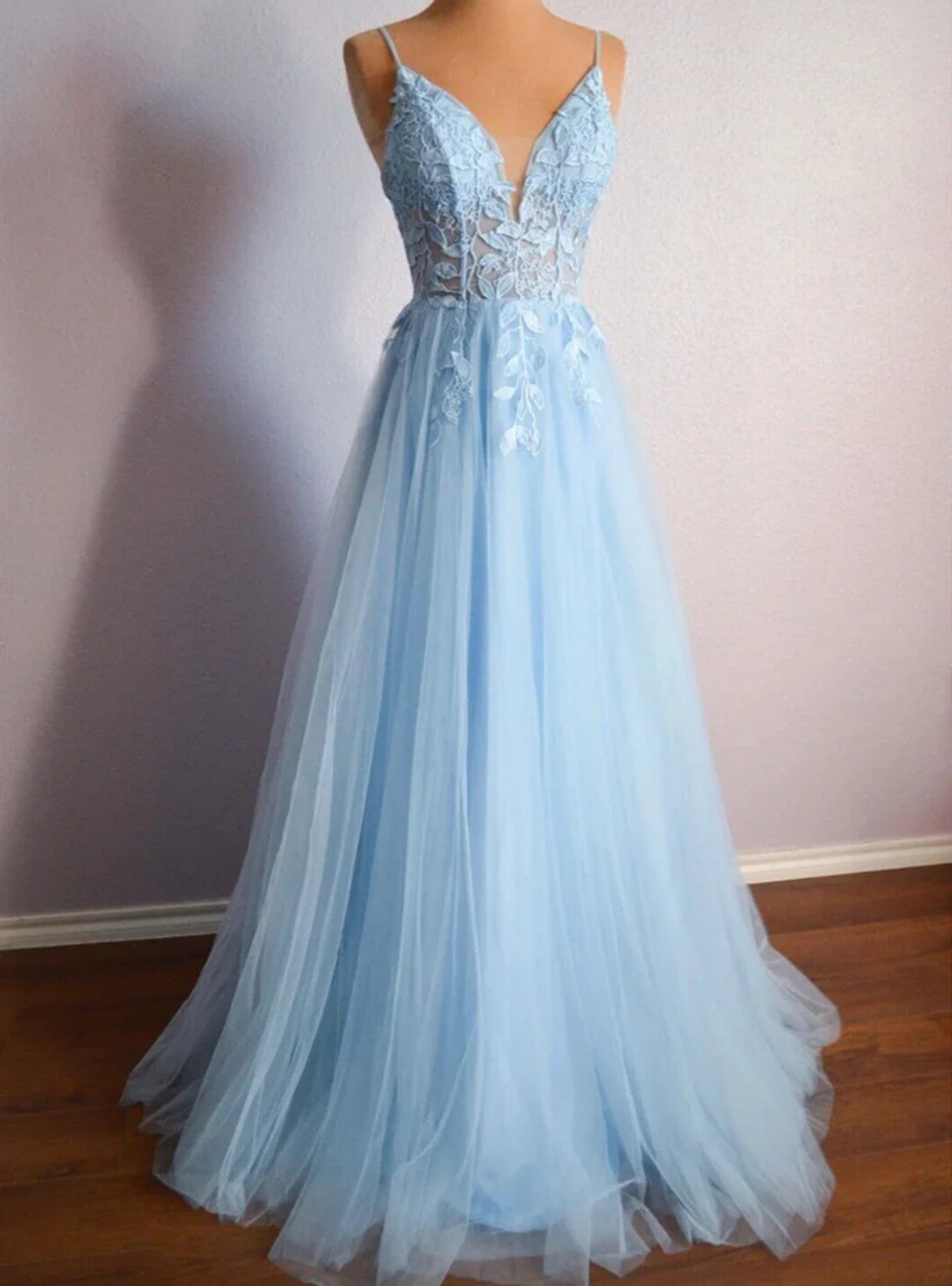 Blue Tulle Appliques Spaghetti Straps Prom Dress