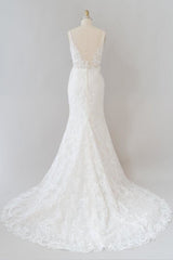 Wedding Dresses With Straps, Elegant Appliques V-neck Sheath Wedding Dress