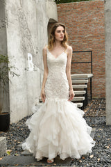 Wedding Dresse Vintage Lace, Ivory Mermaid Tulle Lace Appliques V-neck Wedding Dresses with Cascading Ruffles