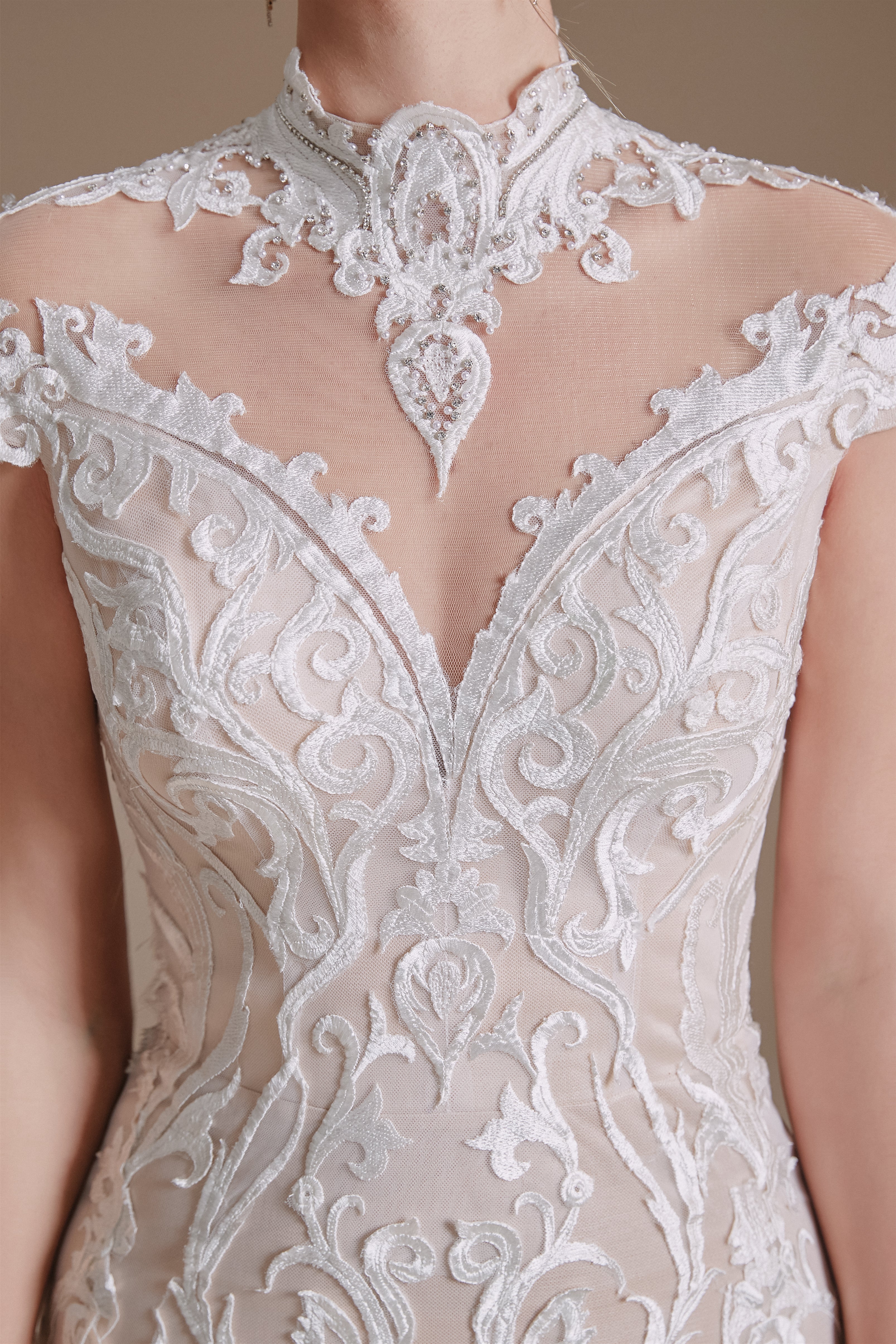 Wedding Dresses Sale, Lace Beading around Neck Wedding Dresses