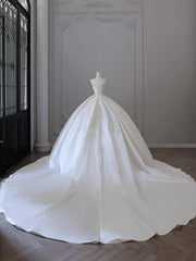 Princess Ball Gown Strapless Sleeveless Pleats White Satin Lace Wedding Dress Bridal Dresses