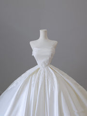 Princess Ball Gown Strapless Sleeveless Pleats White Satin Lace Wedding Dress Bridal Dresses