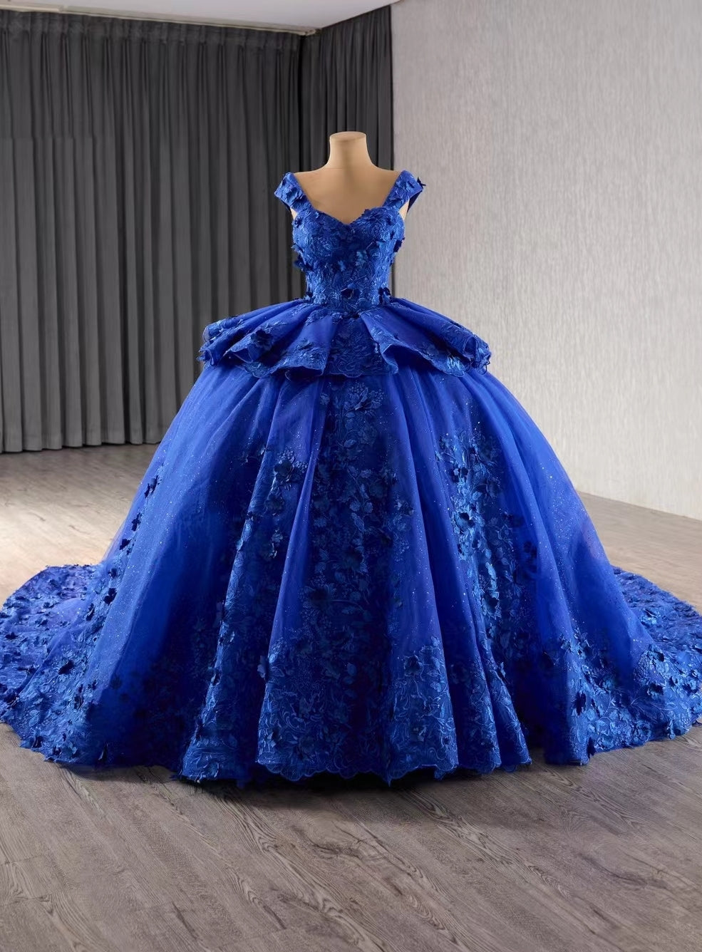 Royal Blue Tulle Appliques Prom Dress