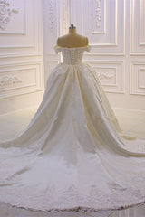 Wedding Dress Long Sleeved, Sweetheart Lace Appliques Off the Shoulder Detachable Train Wedding Dress