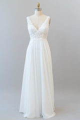 Wedding Dresses Short Bride, V-neck Appliques Chiffon A-line Wedding Dress